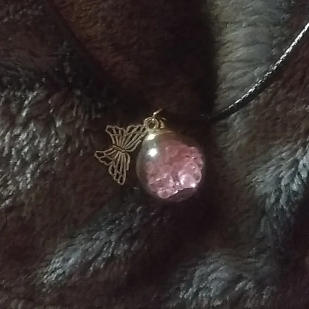 Handmade Necklace - Picture 2 of 3